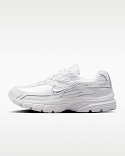 Nike Initiator