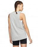 Nike Sportswear T