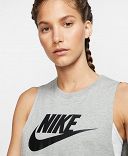Nike Sportswear T