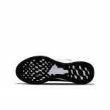 Nike Revolution 6 SE