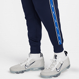 Nike Sportswear Repeat