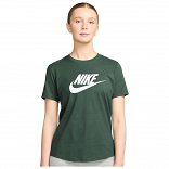 Nike Sportswear Essentials
