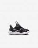 Nike Cosmic Runner