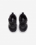 Nike Cosmic Runner