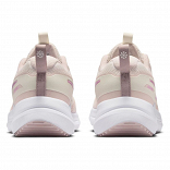 Nike Cosmic Runner