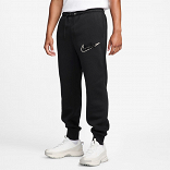 Nike Sportswear Club