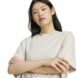 ESSENTIALS CONTEMPORARY LOGO BOYFRIEND  T-SHIRT