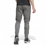 Train Essentials 3-Stripes Training Pants