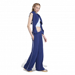 Seasonal Essentials Colorpop Pants with Embroidered Graphic
