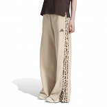 Seasonal Essentials Animal Print 3-Stripes Pants