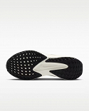 Nike Quest 6