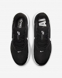 Nike Structure 26