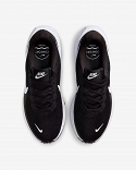 Nike Revolution 8