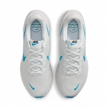Nike Revolution 8