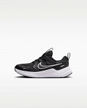 Nike Cosmic Runner