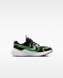 Nike Cosmic Runner
