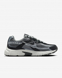 Nike Initiator
