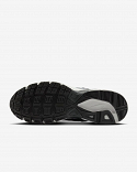 Nike Initiator