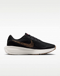 Nike Revolution 8