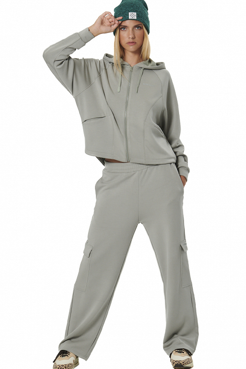 WOMEN'S WIDE-LEG CARGO TROUSERS