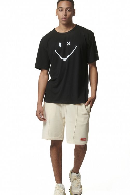 ATHLEISURE STYLE SHORTS