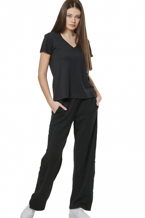 WOMEN'S V-NECK T-SHIRT