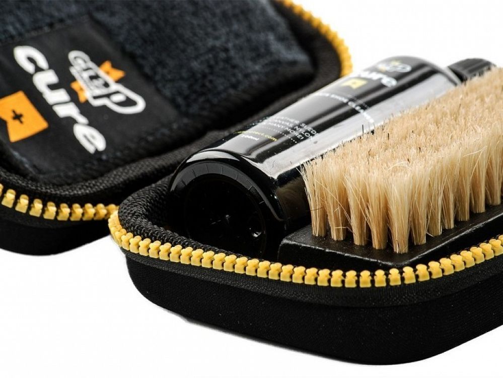 THE ULTIMATE SNEAKER CLEANER PACK