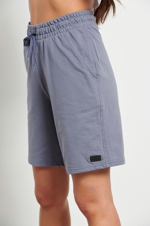 BDTKW LONG WALKSHORT ABOVE KNEE-MEDIUM CROTCH