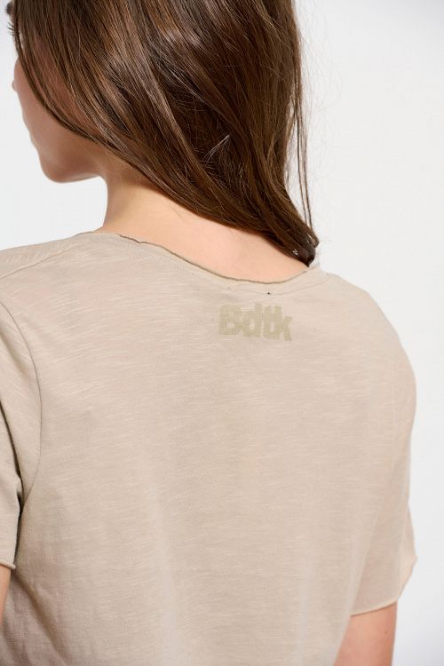 BDTKWCL V-NECK TSHIRT