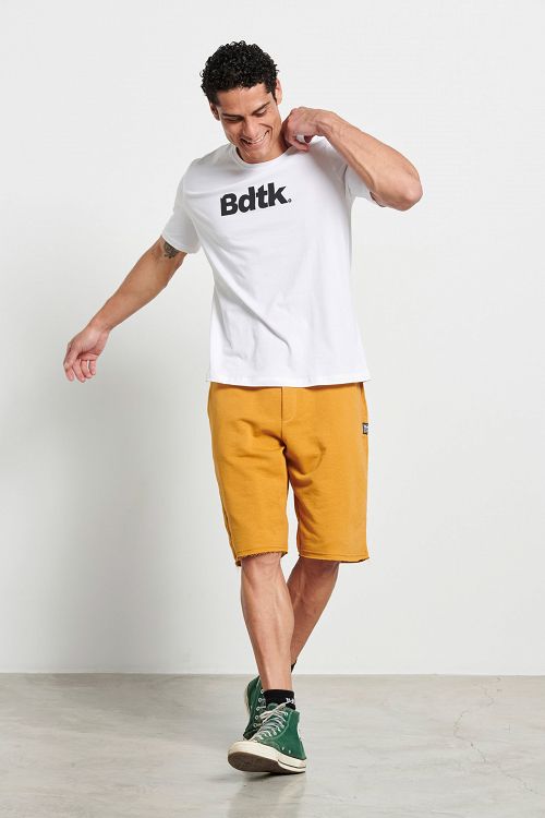 PANTSONM LONG WALKSHORTS ABOVE KNEE-MEDIUM CROTCH