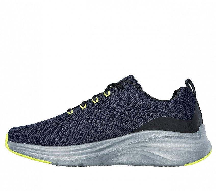 Engineered Mesh Lace-Up Lace Up Sneaker W/Air-Cooled Memory Foam
