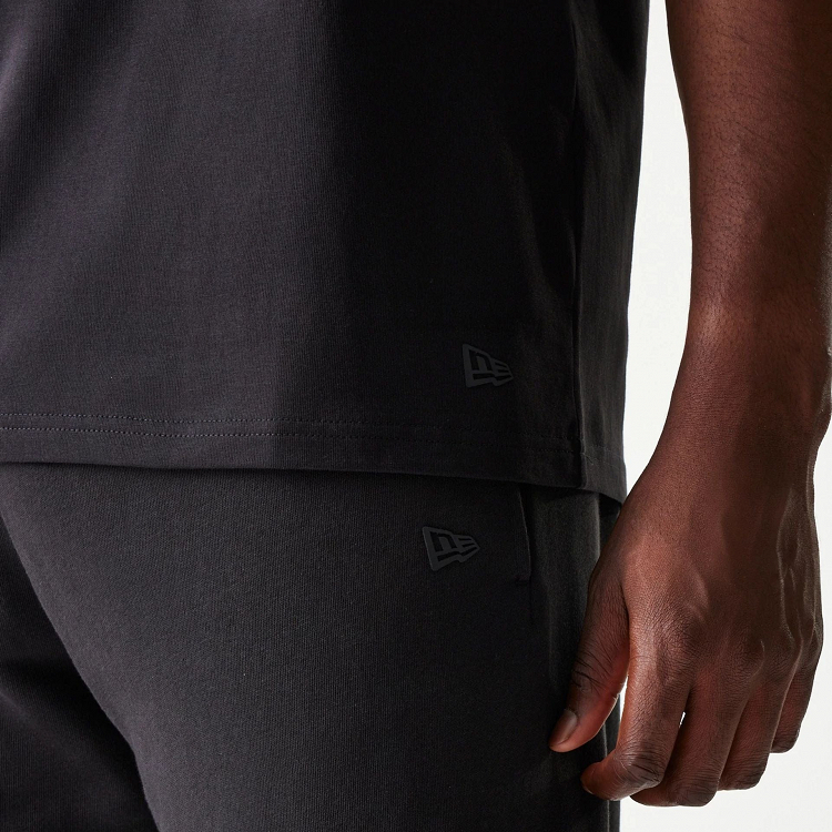 NBA CORE PLUS HD SLVLSS TEE CHIBUL  BLK