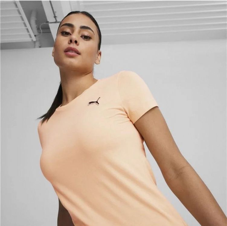 BETTER ESSENTIALS Tee