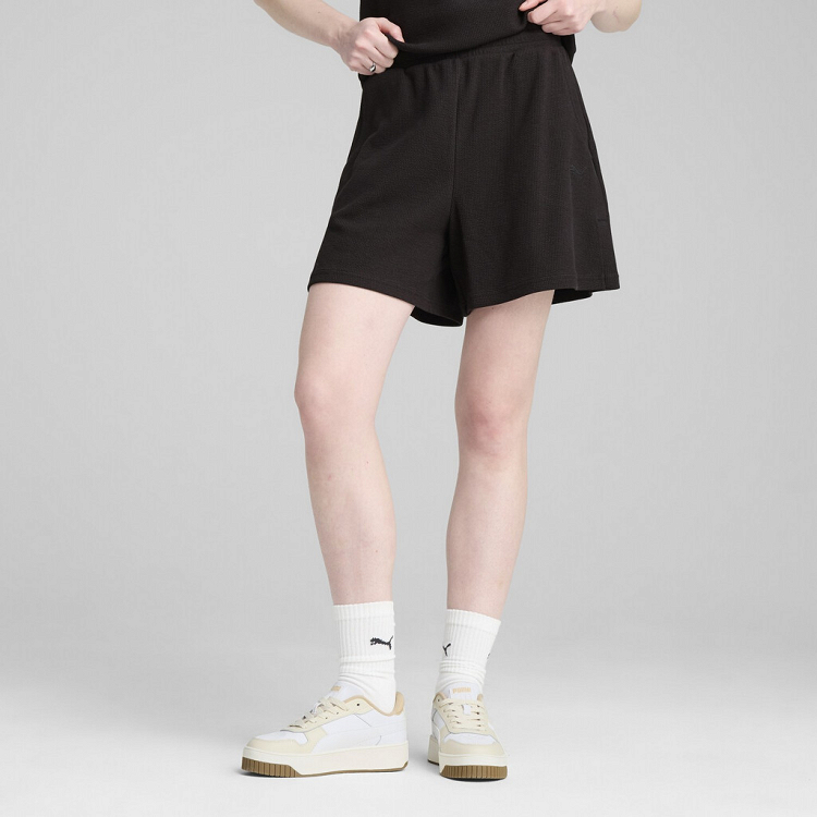 HER High-Waist Shorts 5"