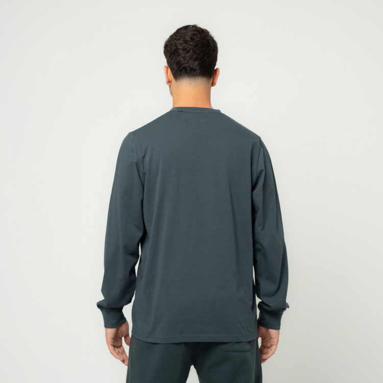 Essentials long sleeve tee
