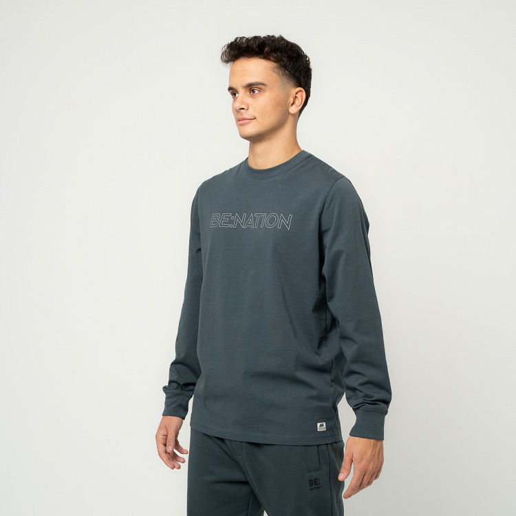 Essentials long sleeve tee