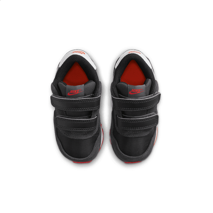Nike MD Valiant