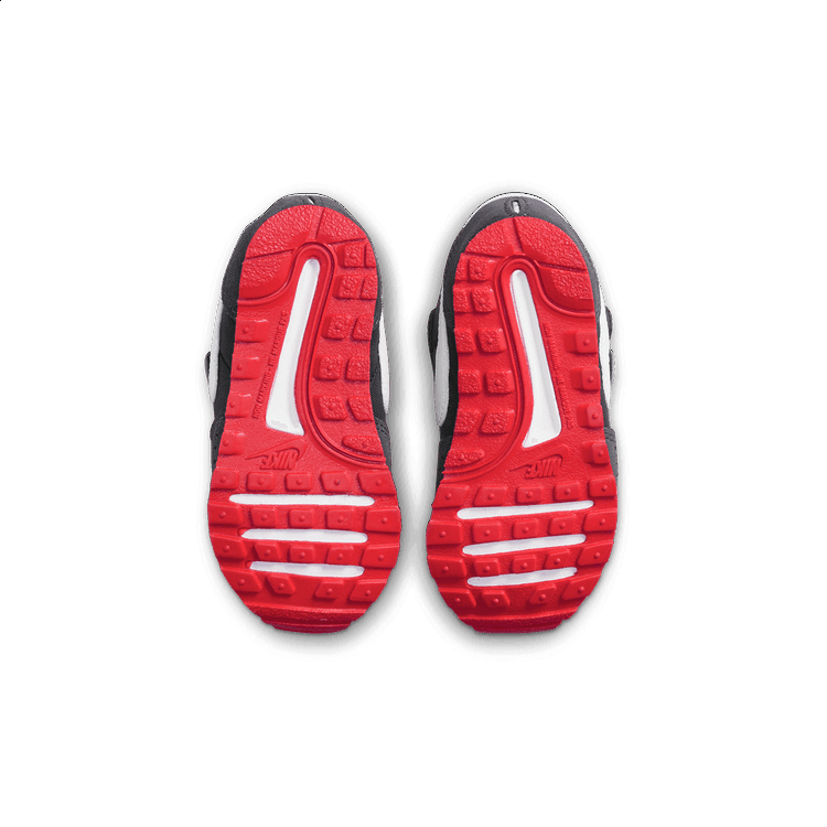 Nike MD Valiant