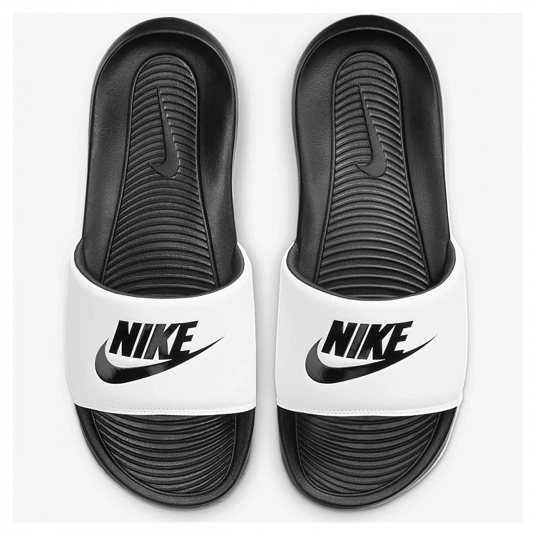 Nike Victori One