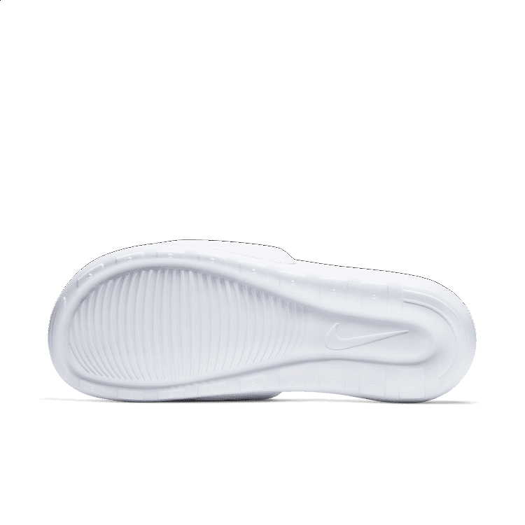 Nike Victori One