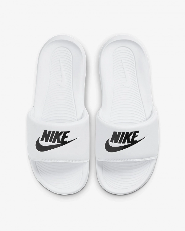Nike Victori One