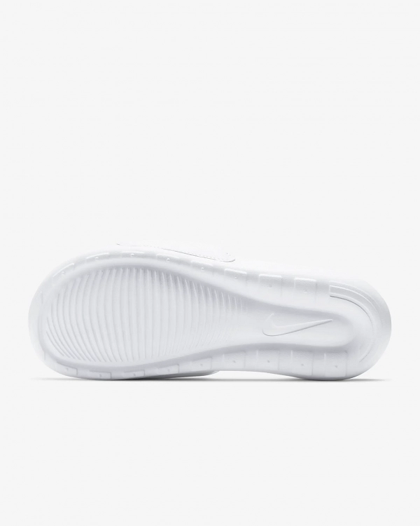 Nike Victori One