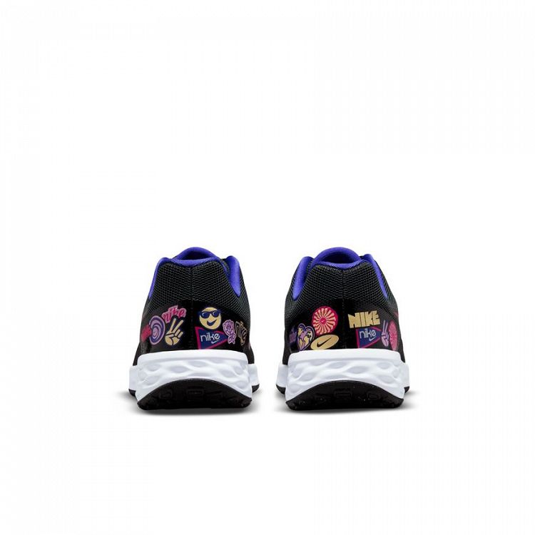Nike Revolution 6 SE