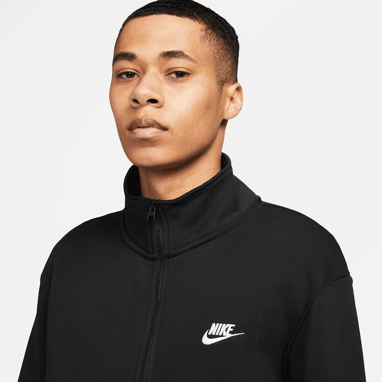 Nike Sportswear Club
