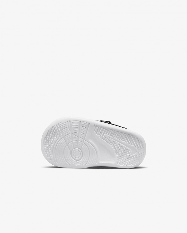 Nike Omni Multi-Court TD