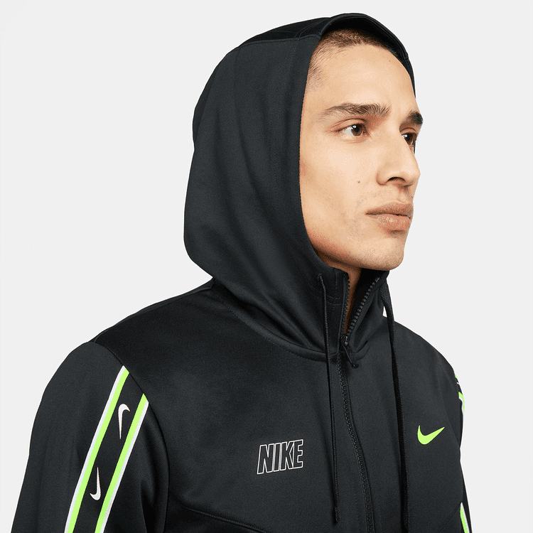 Nike Sportswear Repeat