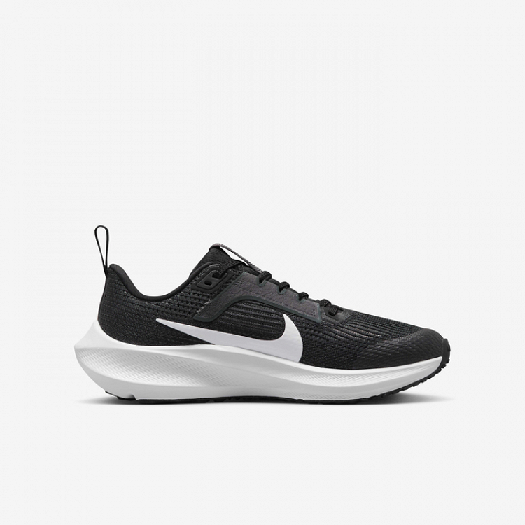 NIKE AIR ZOOM PEGASUS 40 GS
