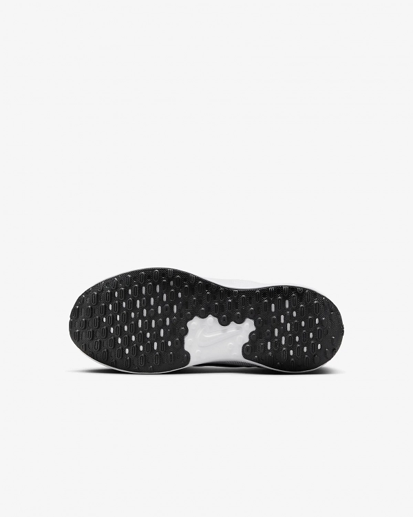 NIKE REVOLUTION 7 PS