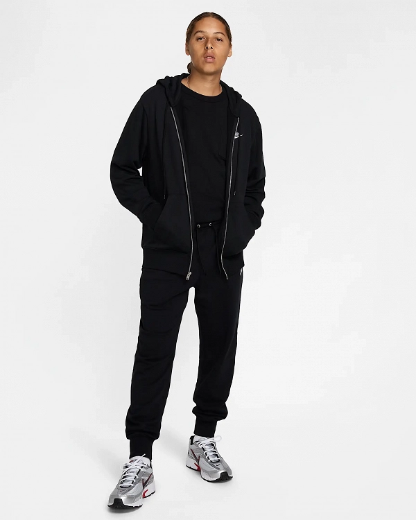 Nike Club