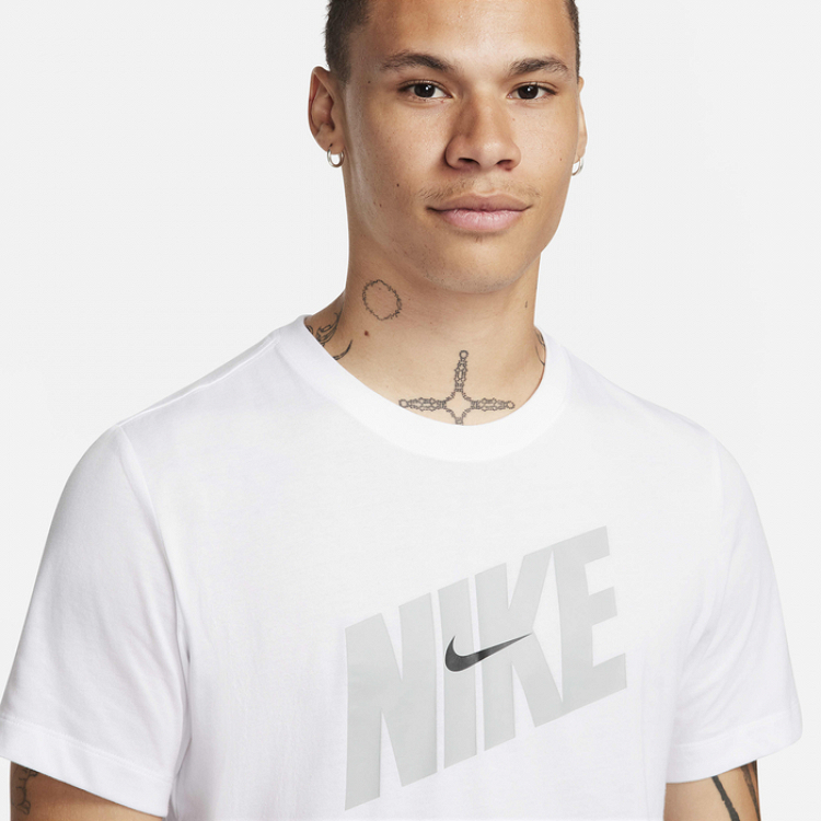 Nike Dri-FIT Fitness